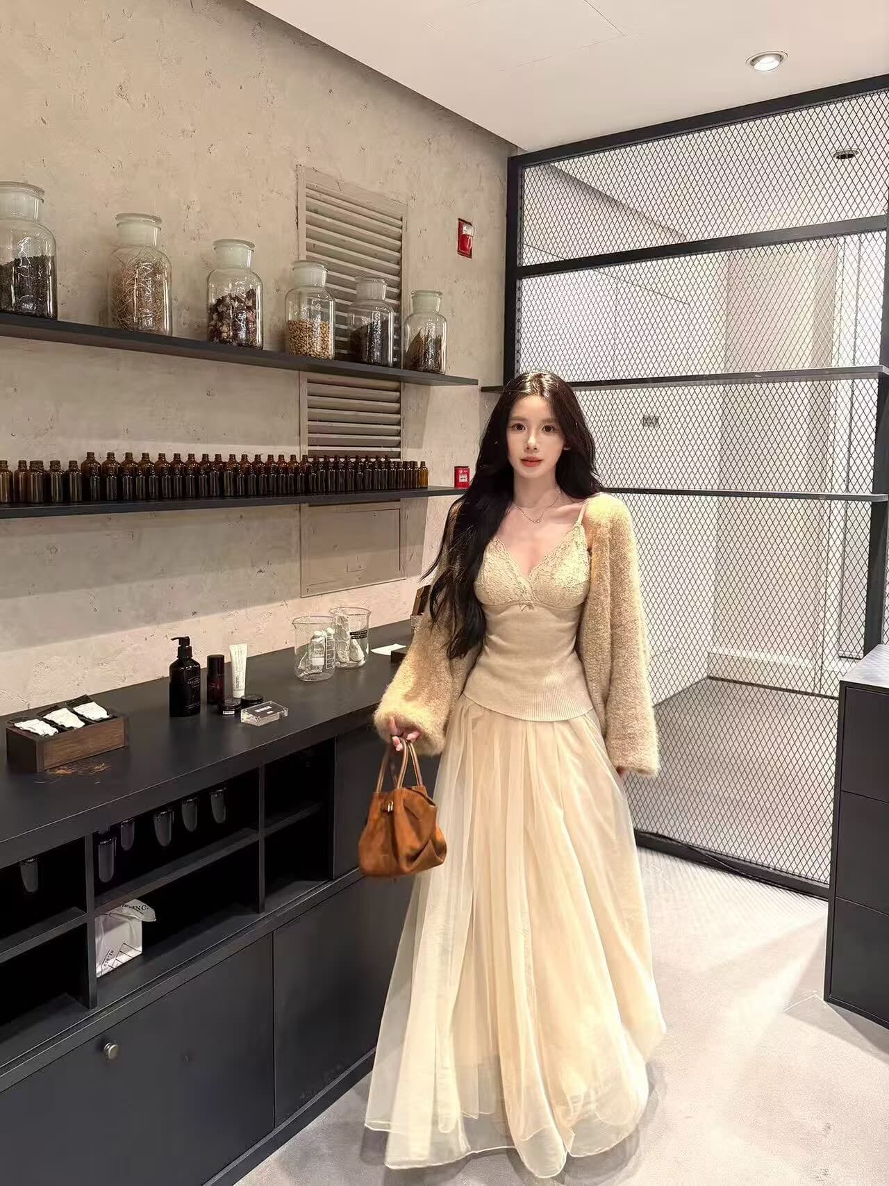 있음 선적 하나 달콤한 복숭아 오트밀 살구 색상 니트 스웨터 레이스 슬립 실 거즈 스커트 세 조각 세트 상세 이미지 8