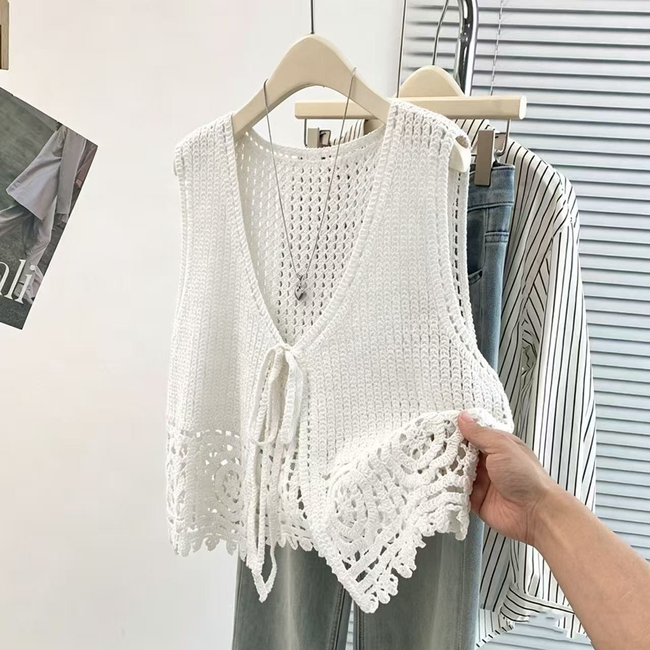 실사 프랑스식 보헤미안 자수 홀로우 아웃 레이스업 조끼 여자 여름 휴가 분위기 센스 작은 대중 외부 잡아라. 의류 이미지 5
