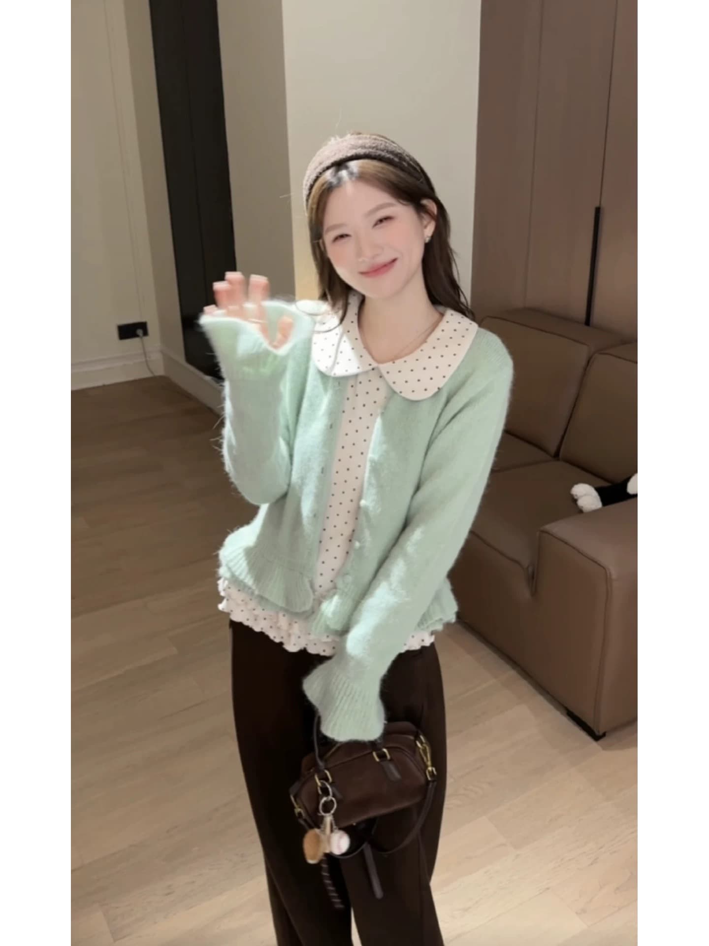 밝은 녹색 달콤함 연령 감소 한 부서 느긋한 센스 털 니트 스웨터 재킷 청바지 2026 새로운 다용도 세트 여성 이미지 4