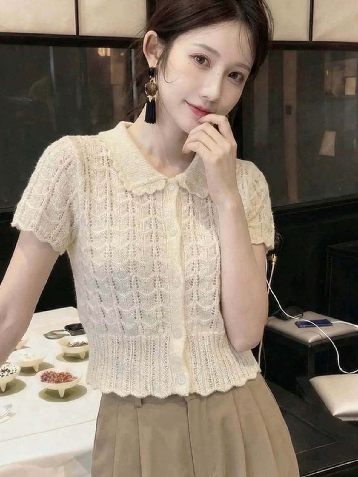프랑스식 부드러운 바람 홀로우 아웃 베이비 칼라 반팔 니트 스웨터 여성 여름 고급 센스 품격 거품 소매 쇼트 스타일 맨위 이미지 2