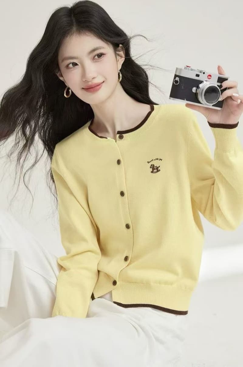 자수 니트 오픈 가디건 여성 2026 년 새로운 이른 가을 외부 가져 가라. 긴팔 도파민 만나는 맨위 패션 얇은 코트