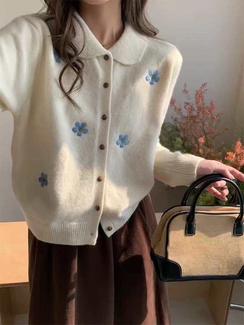 센 부서 레트로 칙칙한 흰색 POLO 칼라 니트 오픈 가디건 한 부서 자수 학원 스타일 작은 대중 디자인 센스 스웨터 코트