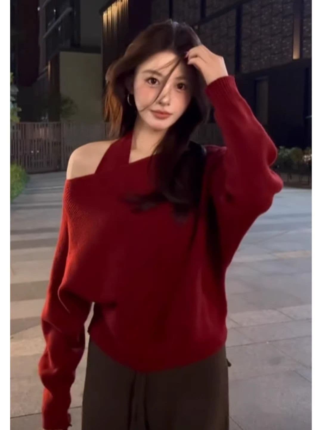 2026 슈퍼 화재 ootd 착용 가져 가라. 전체 집합 신년 착용 가져 가라. 빨간색 오프숄더 스웨터 행침 목 조끼 투피스 슈트 상세 이미지 4