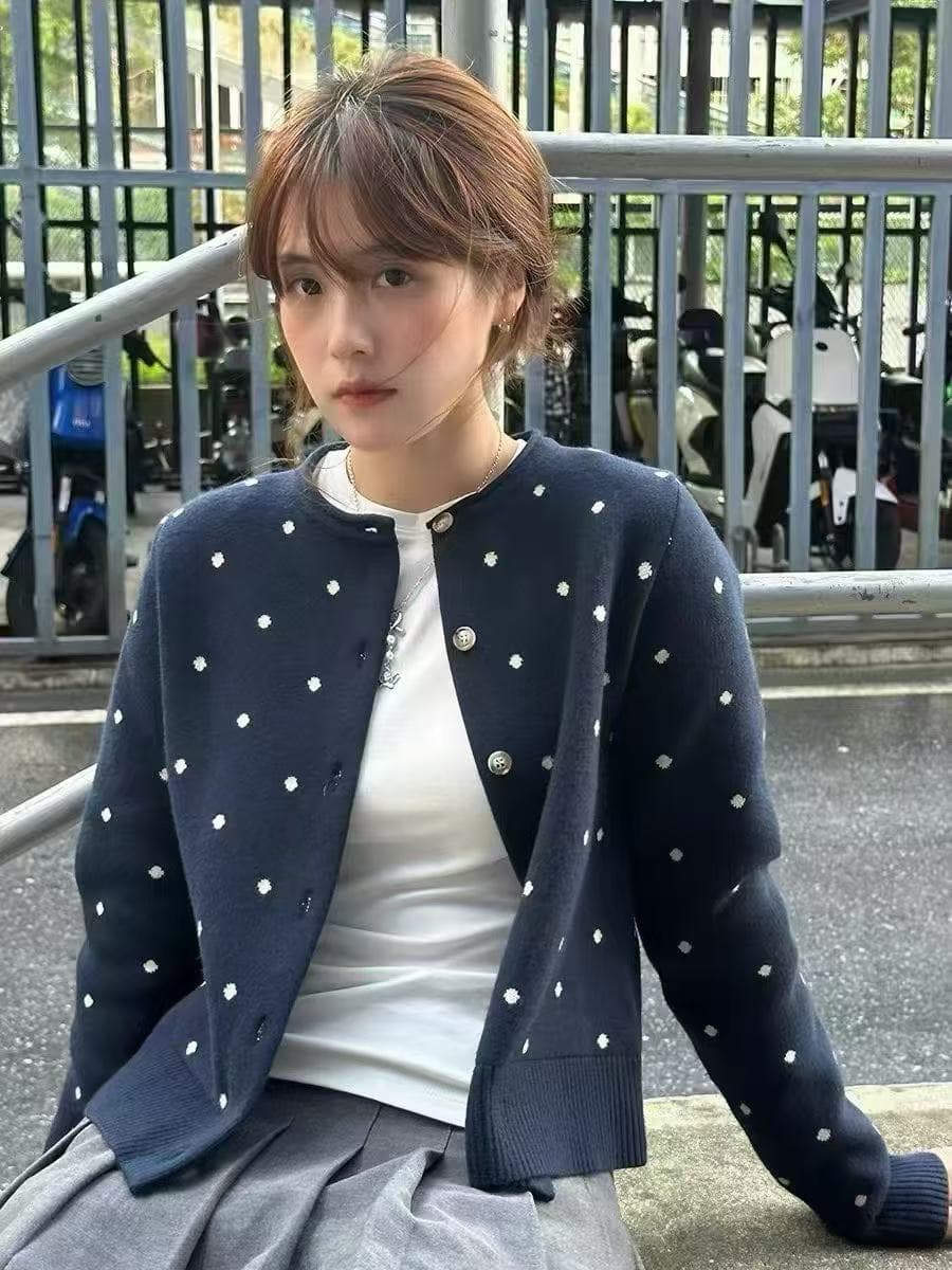 레트로 도트 무늬 자카드 스웨터 니트 오픈 가디건 여성 재킷 2026 봄 가을 느긋한 미니멀리즘 다용도 슬림해 보이는 맨위 이미지 2