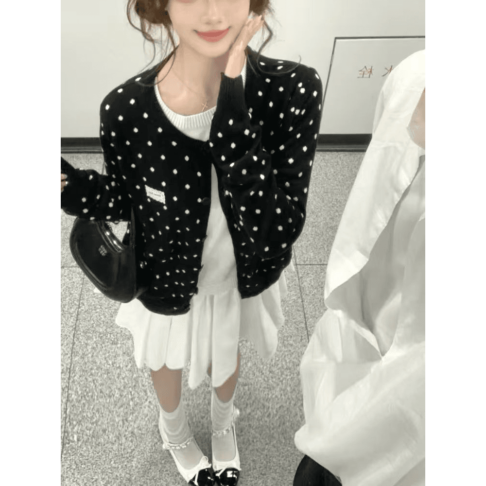 이른 가을 검정색 도트 무늬 라운드 넥 페이크 레이어드 니트 오픈 가디건 여성 가을 2026 새로운 작은 키 이른 가을 스웨터 코트 이미지 5