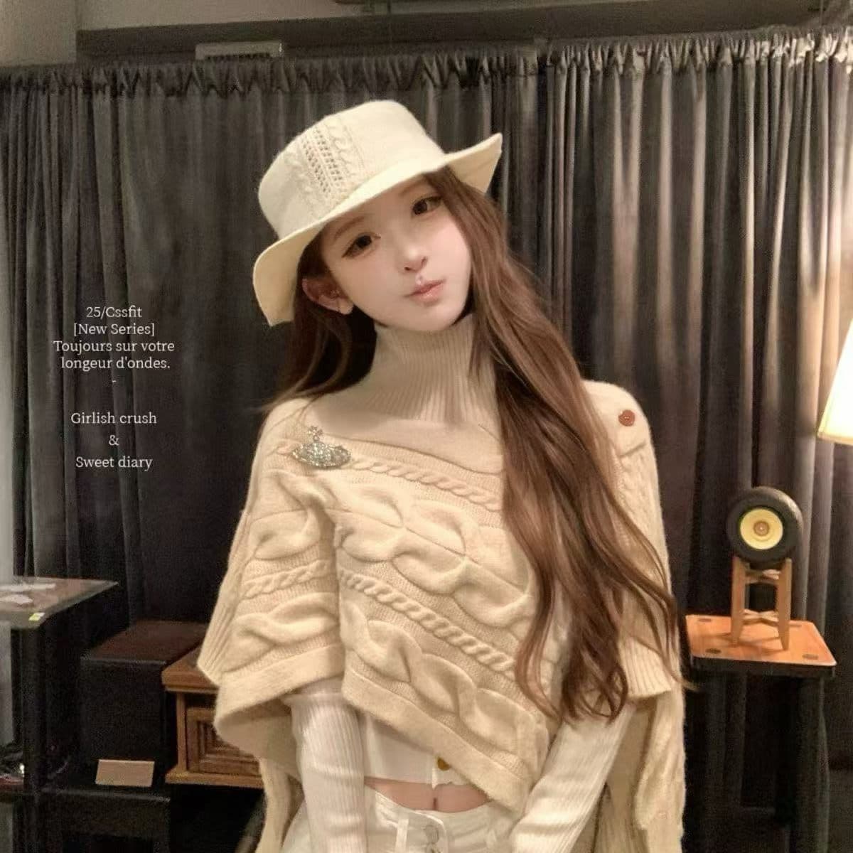 늦게 우산 우산 캐러멜 리큐어 vivien w 토성 터틀넥 꽈배기 니트 불규칙 망토 이미지 4