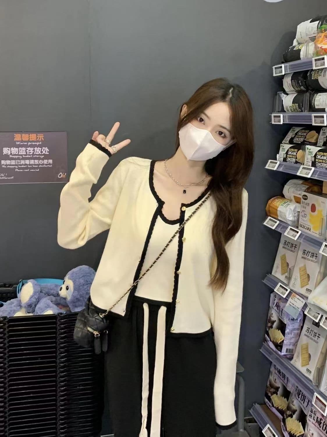 배색 쇼트 스타일 달콤한 매운맛 긴팔 니트 오픈 가디건 투피스 세트 인사이드 가져 가라. 캐미솔 가을 새로운 패션 세트 상세 이미지 6