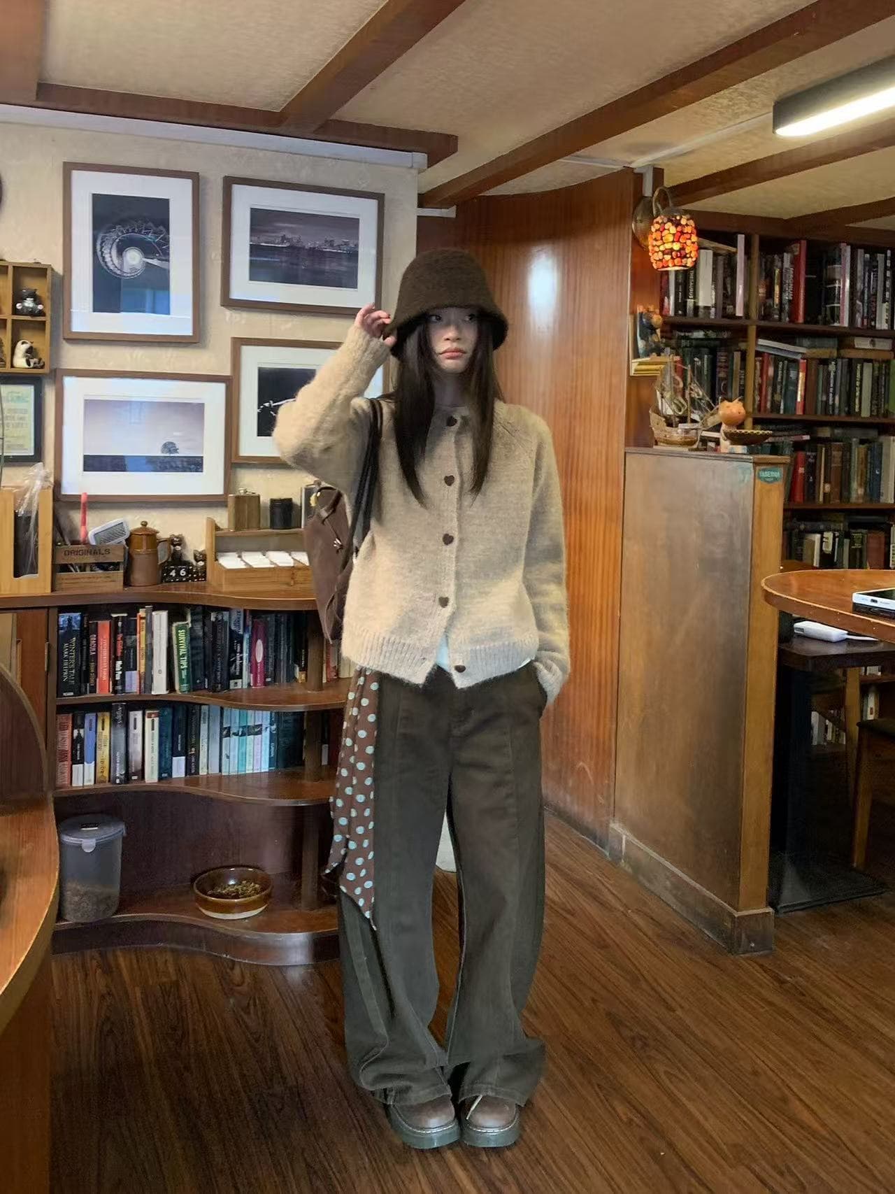 송 긍정적 인 En 밀크 티 색상 라운드 넥 스웨터 여성 코트 가을 겨울 한 부서 부드러운 찹쌀 느긋한 다용도 루즈핏 니트 오픈 가디건 트렌디 상세 이미지 5