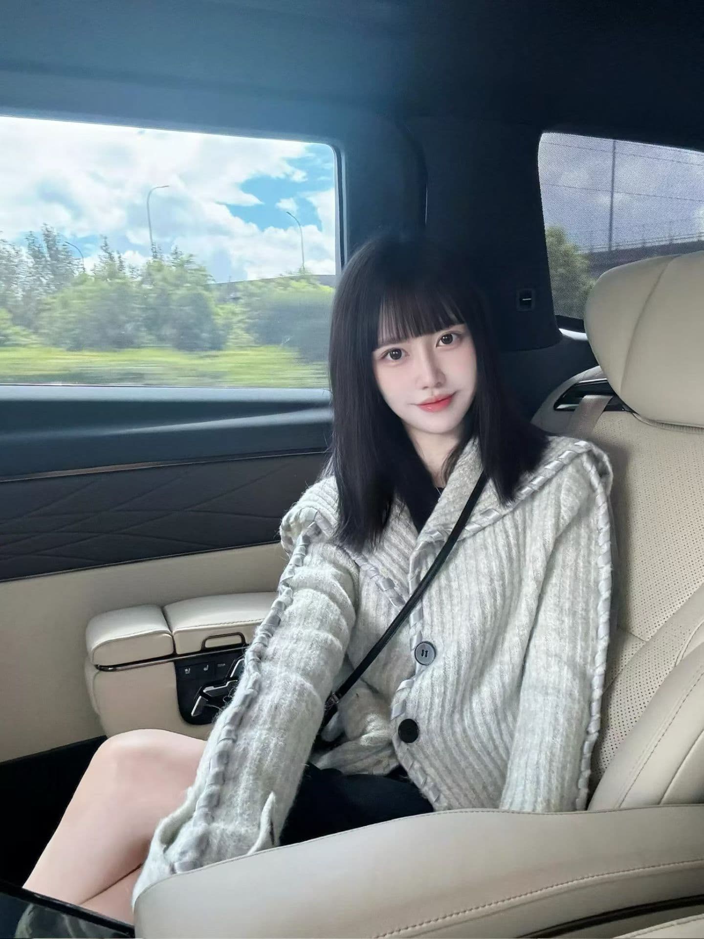 프랑스식 디자인 센스 리본 빅 칼라 니트 스웨터 오픈 가디건 여성 가을 겨울철 와이드 부드러운 찹쌀 느긋한 바람 스웨터 코트 상세 이미지 2