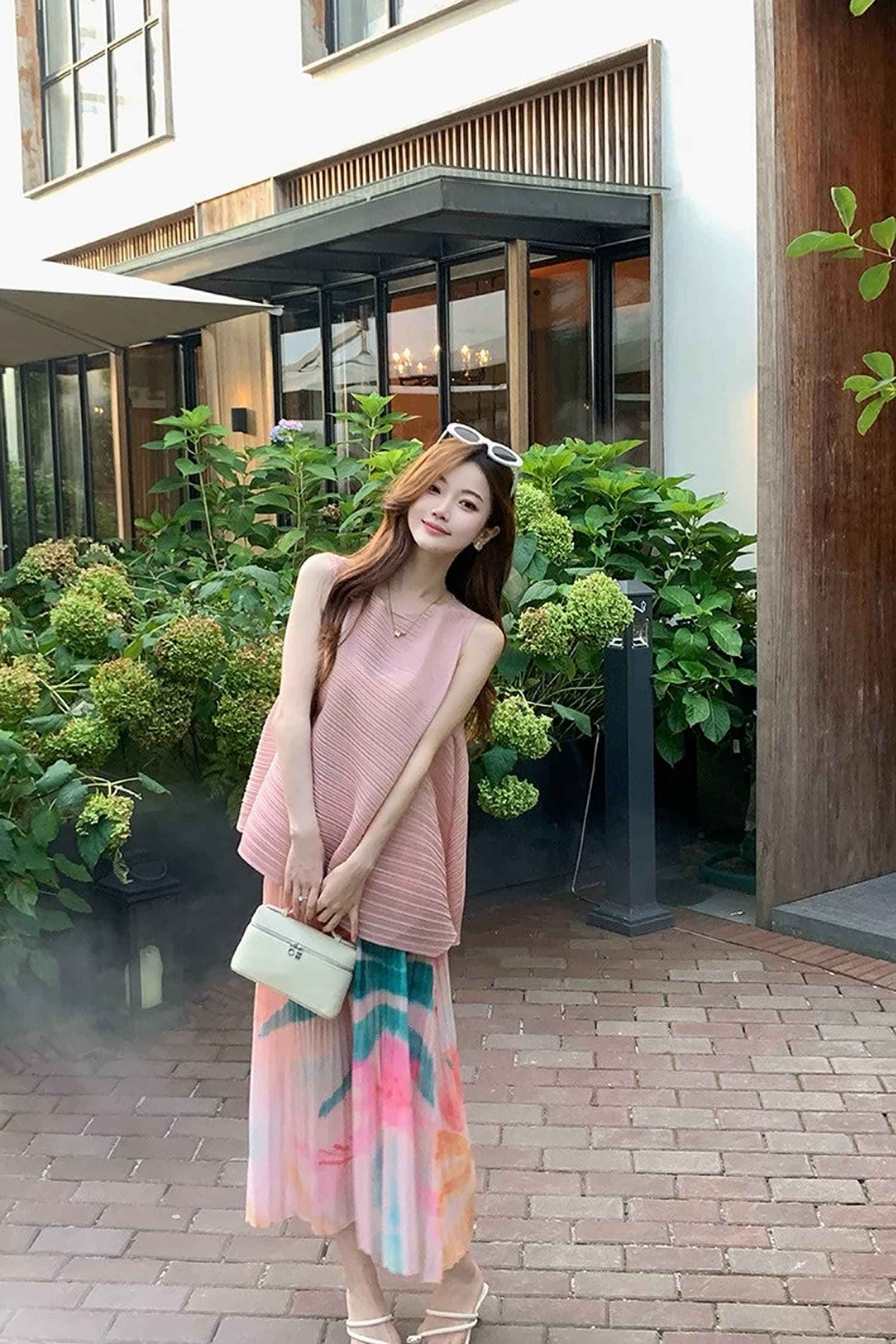 작은 키 품격 비스듬한 자르다 플리츠 민소매 조끼 여성 여름 유화 센스 반신 스커트 투피스 세트 상세 이미지 15