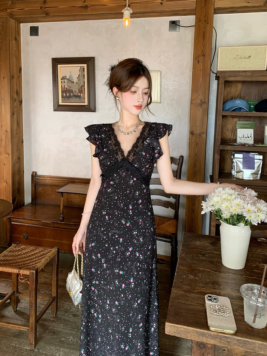 실사 빅 사이즈 여성 의류 우아함 섹시함 여름 V넥 꽃무늬 드레스 지방 mm 레이스 조각 슬림해 보이는 롱 스커트 이미지 4