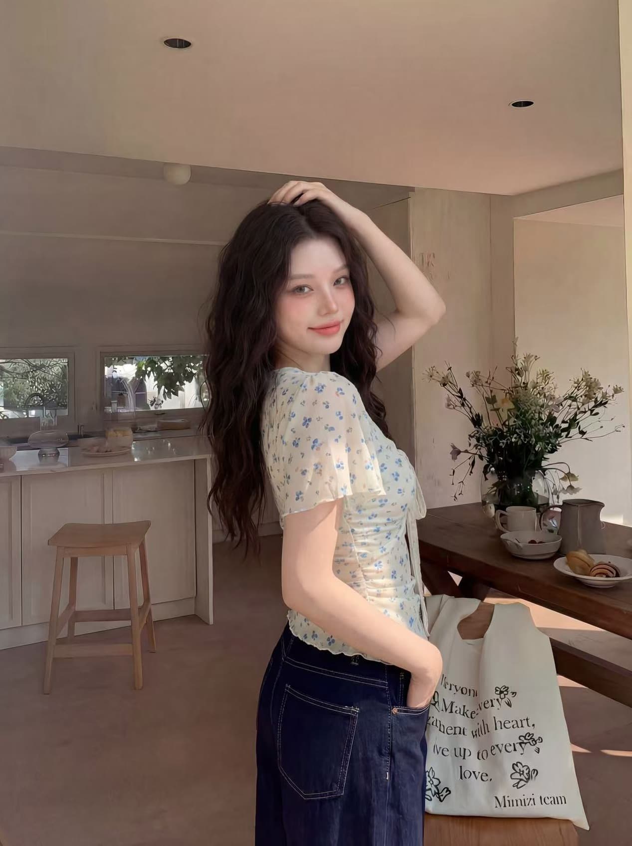 실사 정가 s-4xl 달콤한 매운맛 바람 꽃무늬 레이스 레이스업 반팔 티셔츠 디자인 센스 불규칙 밑단 슬림해 보이는 이미지 2