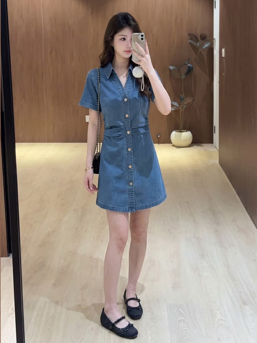 실사 빅 사이즈 여성 의류 항구 바람 파란색 상쾌 주름 폴로 칼라 허리 수축 표지 배 슬림해 보이는 데님 드레스 이미지 4