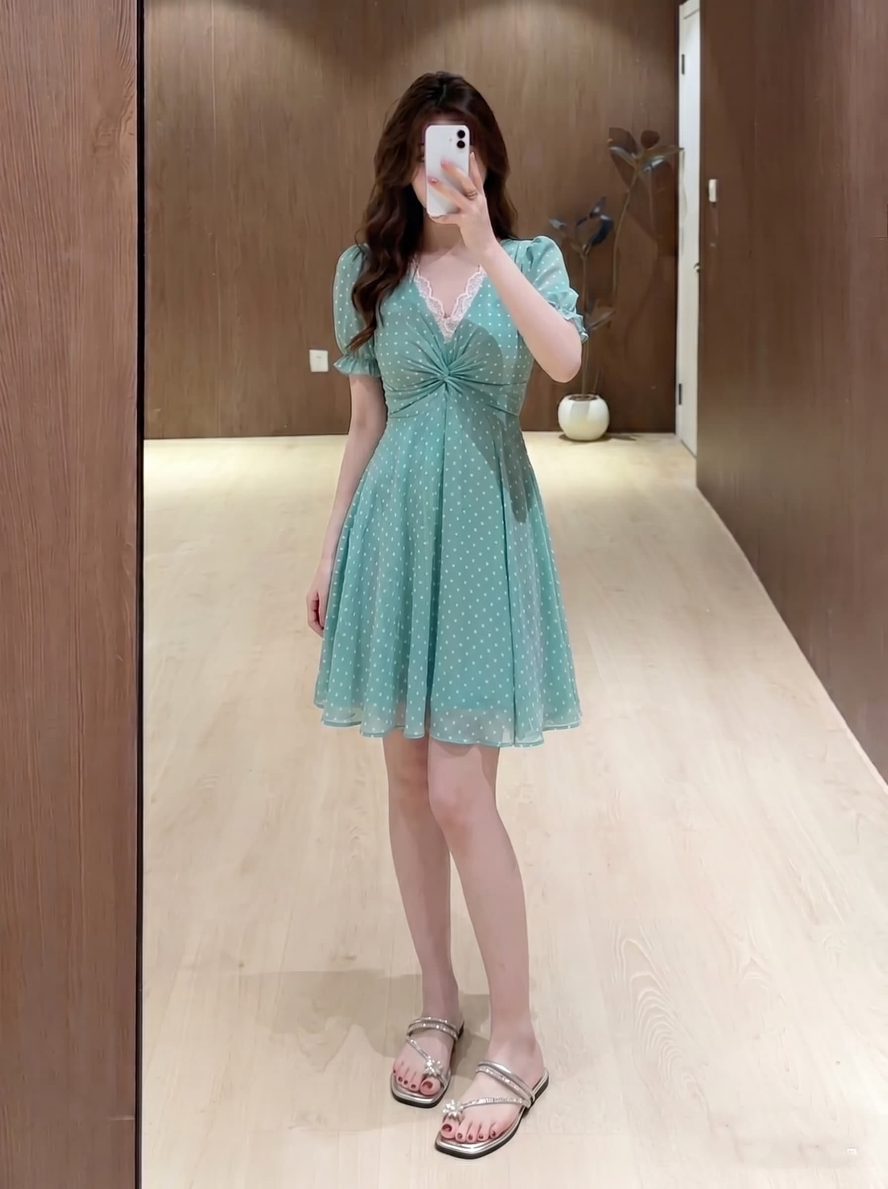 실사 빅 사이즈 지방 mm 품격 연령 감소 레트로 녹색 도트 무늬 V넥 레이스 측면 허리 수축 슬림해 보이는 드레스 이미지 3