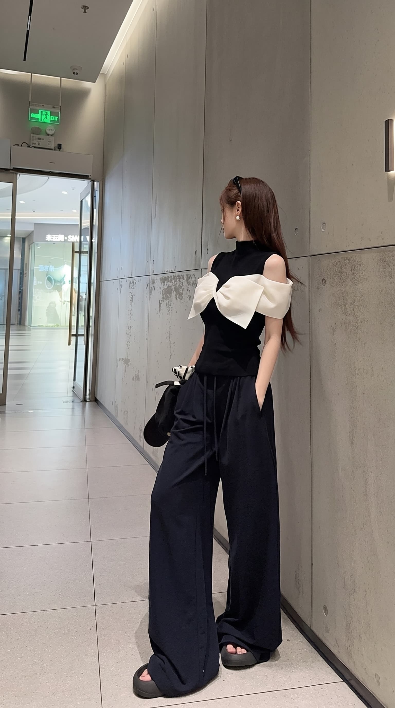 실사 빅 사이즈 프랑스식 레트로 나비 매듭 망사 패치워크 오프숄더 티셔츠 여성 여름 새로운 배색 반팔 맨위 상세 이미지 5