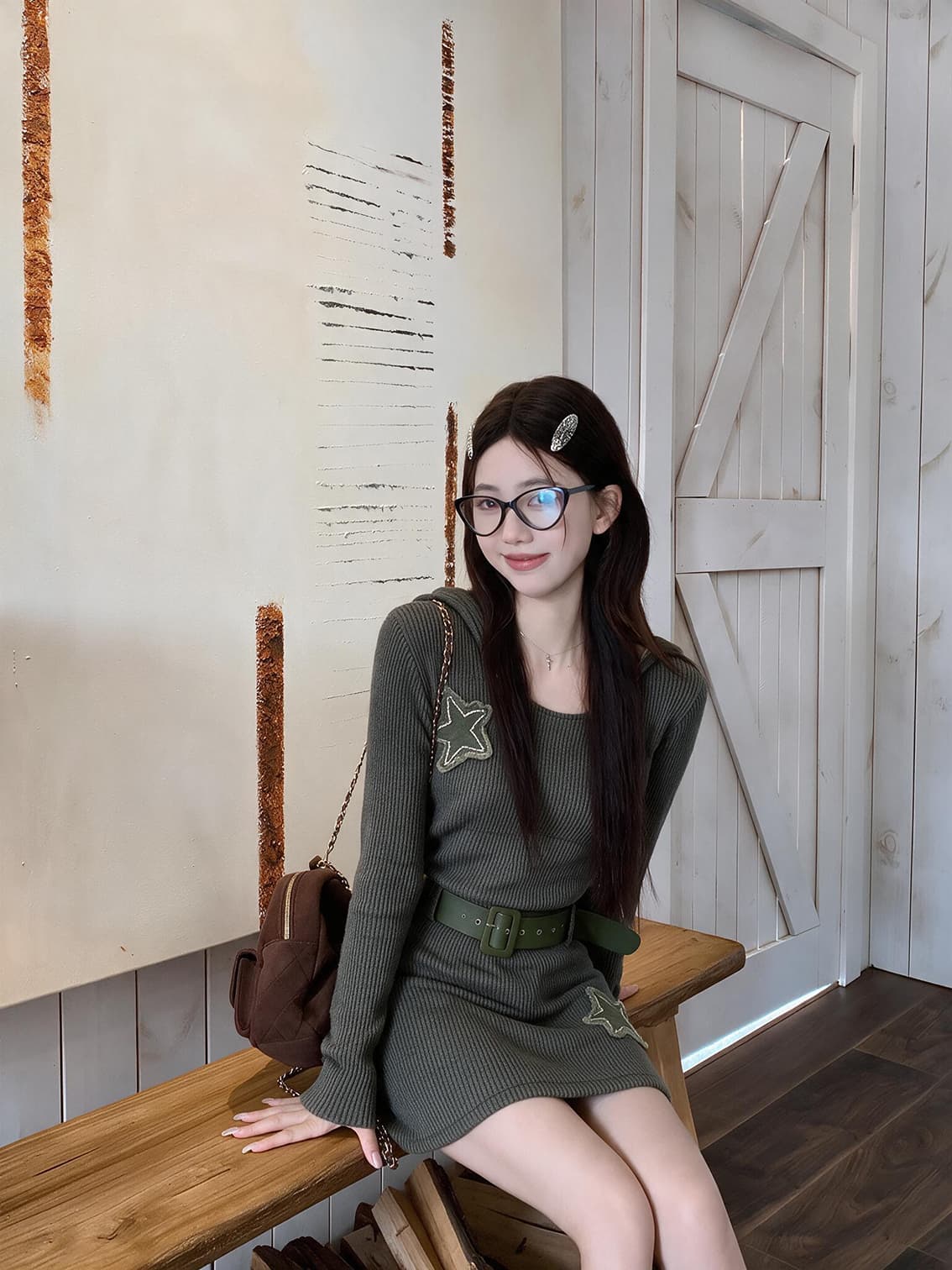 실사 빅 사이즈 여성 의류 불모지 바람 니트 핫걸 후드 작은 대중 레트로 별 디자인 센스 긴팔 까마귀 상세 이미지 4