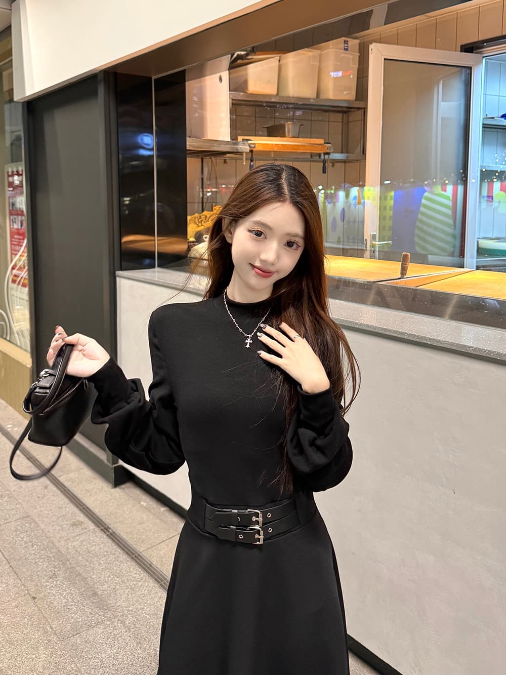실사 빅 사이즈 여성 의류 페이크 레이어드 여성 가을 겨울 새로운 긴팔 터틀넥 패치워크 슬림해 보이는 허리 수축 만나는 작은 검은 드레스 상세 이미지 11