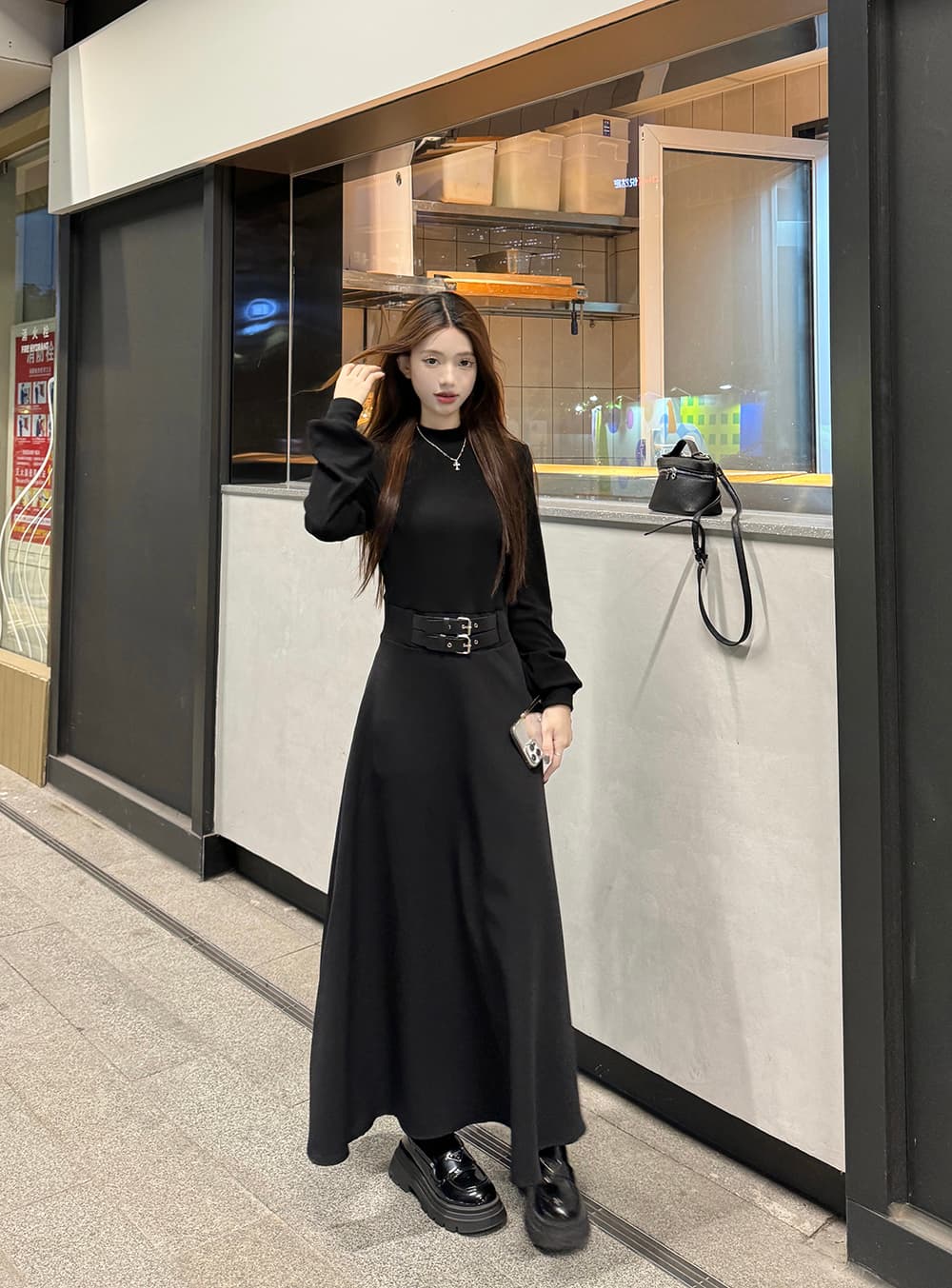 실사 빅 사이즈 여성 의류 페이크 레이어드 여성 가을 겨울 새로운 긴팔 터틀넥 패치워크 슬림해 보이는 허리 수축 만나는 작은 검은 드레스 상세 이미지 13