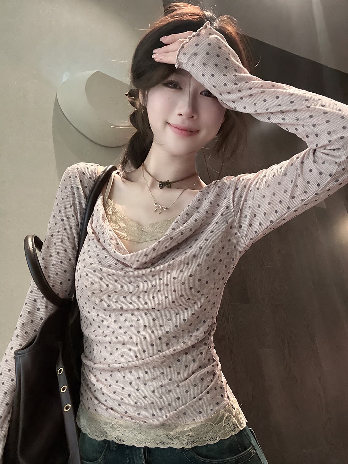 실사 한 부서 핫걸 레이스 조각 도트 무늬 흔들다 칼라 맨위 여성 가을 새로운 긴팔 티셔츠 디자인 센스 작은 대중 상세 이미지 8