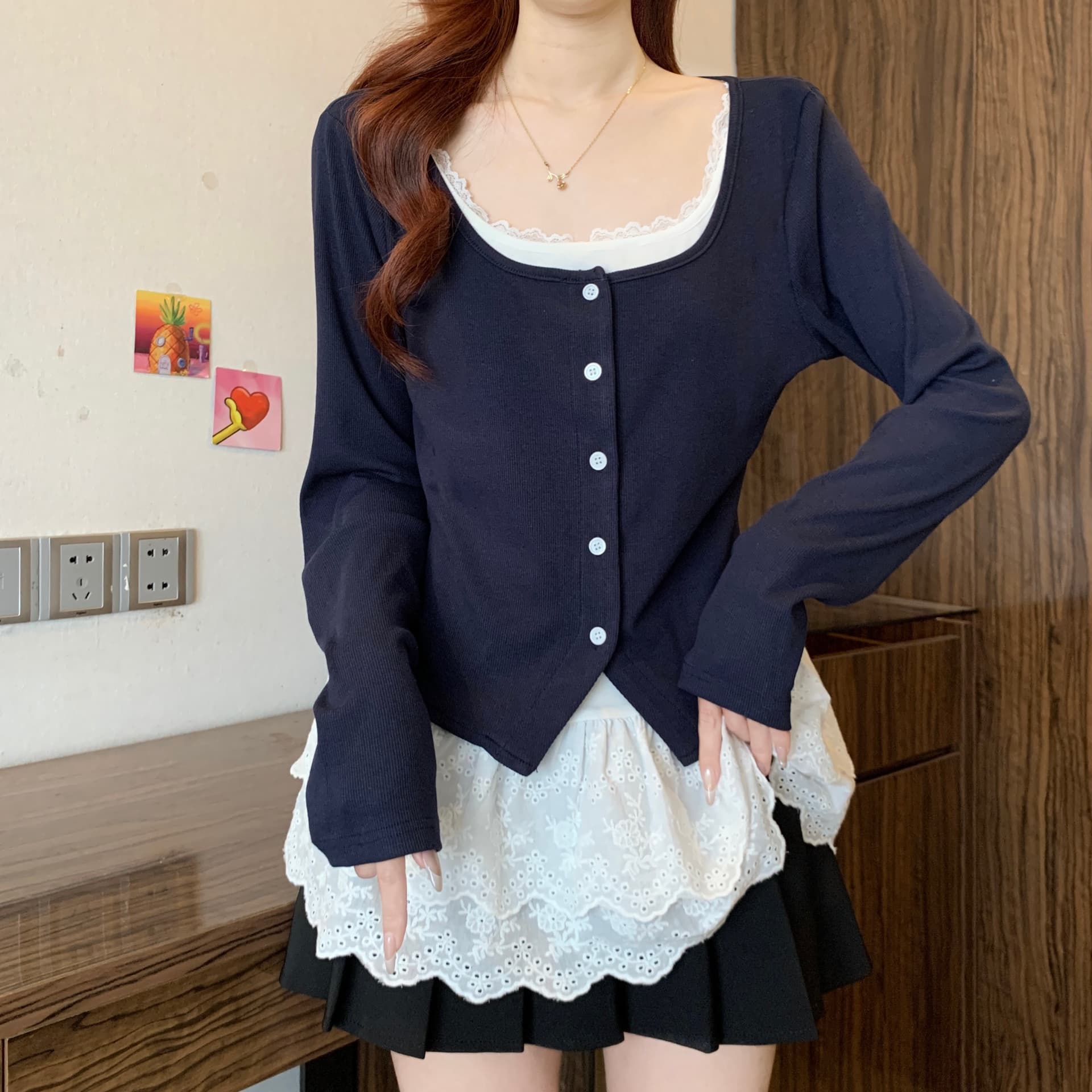 빅 사이즈 레이스 레이스 u 칼라 페이크 레이어드 긴팔 티셔츠 여성 봄 지방 mm 디자인 센스 작은 대중 슬림해 보이는 배색 맨위 상세 이미지 8