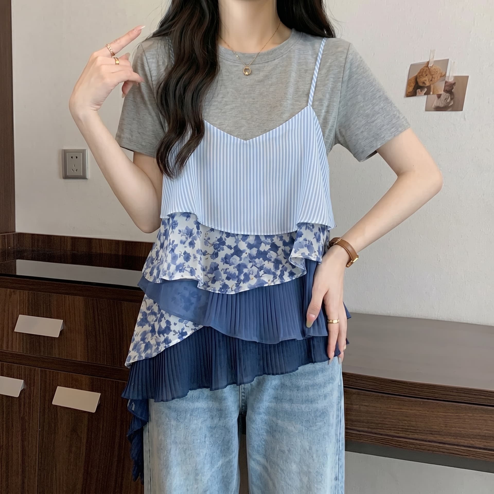 지방 mm 고급 빛 럭셔리 페이크 레이어드 슬립 맨위 여성 꽃무늬 패치워크 우아한 다용도 슬림해 보이는 출퇴근 캐주얼 맨위 이미지 4