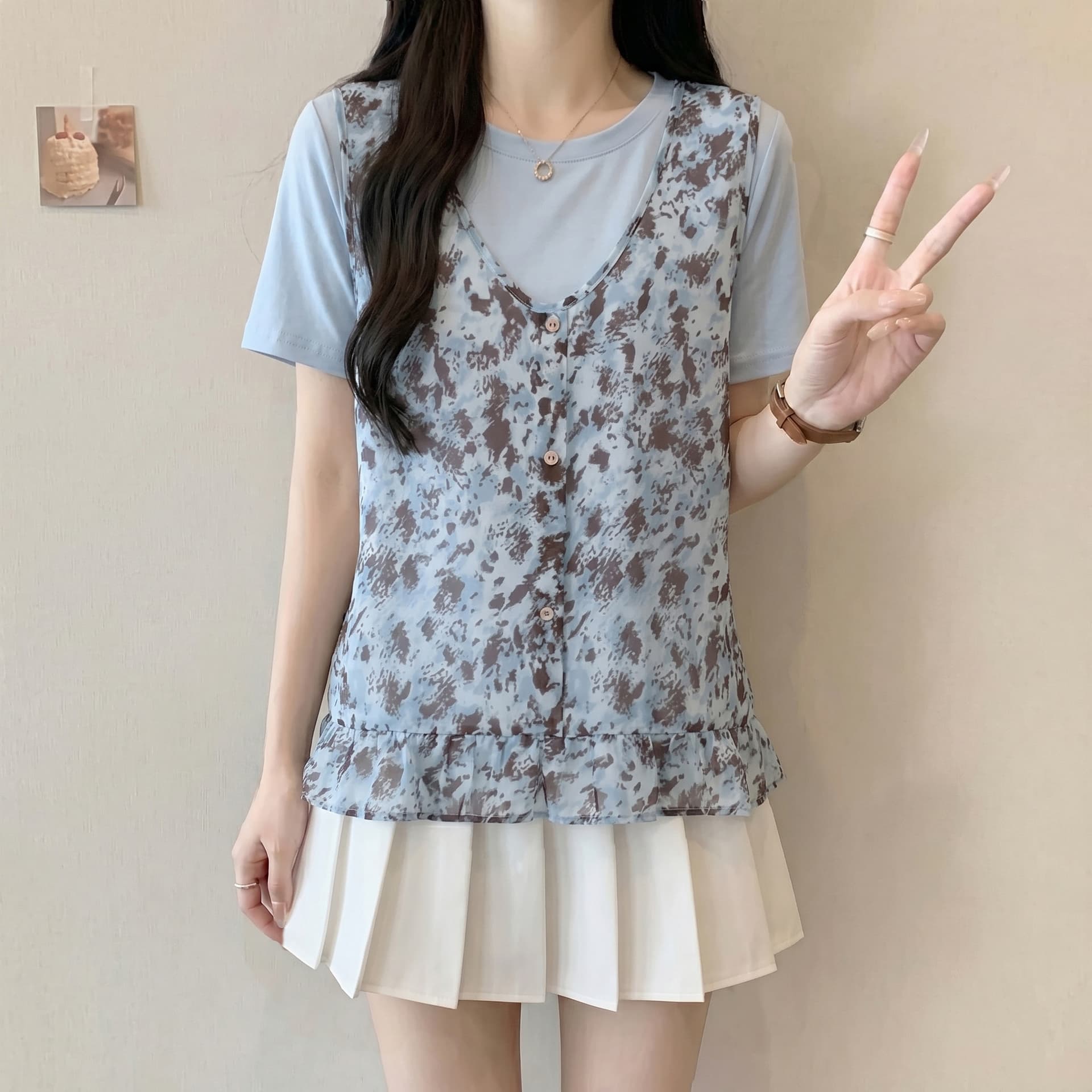 지방 mm 디자인 센스 패션 부드러운 라운드 넥 페이크 레이어드 셔츠 2026 새로운 표지 고기 슬림해 보이는 다용도 맨위 상세 이미지 3