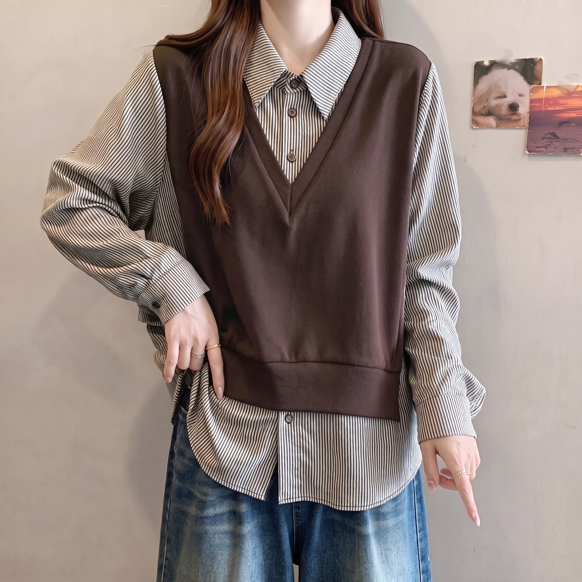 지방 mm 문예 레트로 페이크 레이어드 폴로 칼라 긴팔 여성 2026 가을 새로운 체크무늬 패치워크 POLO 칼라 맨위 상세 이미지 2