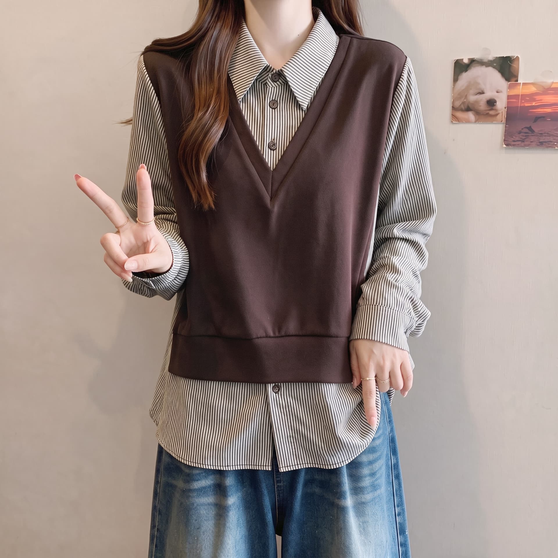 지방 mm 문예 레트로 페이크 레이어드 폴로 칼라 긴팔 여성 2026 가을 새로운 체크무늬 패치워크 POLO 칼라 맨위 상세 이미지 3