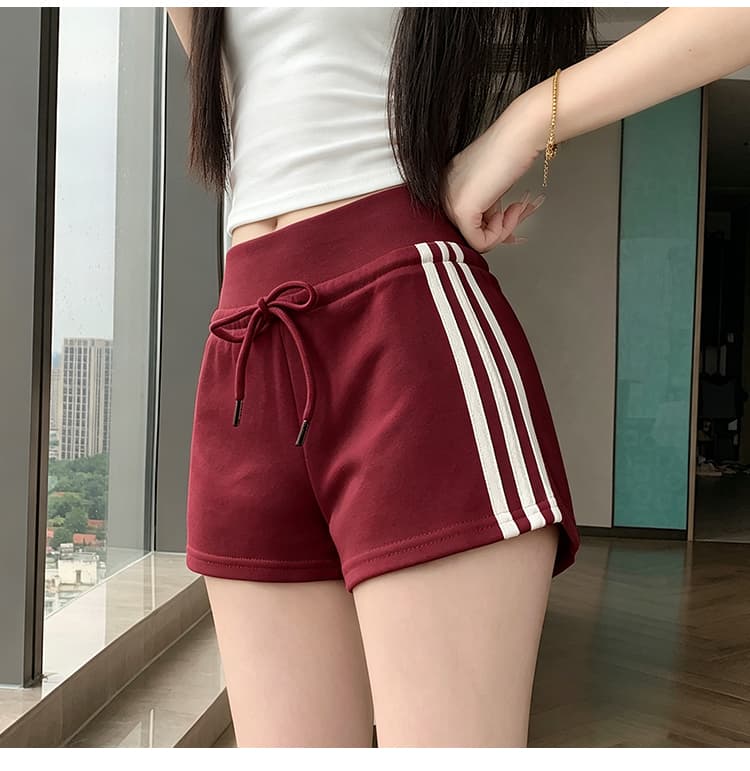 실사 핫걸 하이웨이스트 운동 반바지 여성 3개 바 디자인 센스 웨이 바지 여름 슬림해 보이는 캐주얼 a 단어 핫 바지 상세 이미지 48