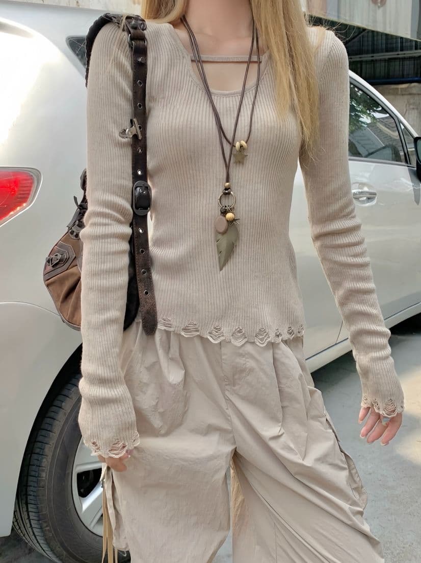 이른 가을 고유 한 Chic 작은 대중 디자인 고급 센스 슈퍼 잘 생긴 홀로우 아웃 술 몸매 가꾸기 핫걸 니트 긴 소매 맨위 상세 이미지 4