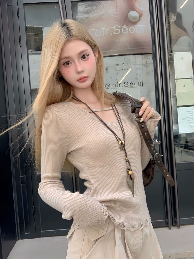 이른 가을 고유 한 Chic 작은 대중 디자인 고급 센스 슈퍼 잘 생긴 홀로우 아웃 술 몸매 가꾸기 핫걸 니트 긴 소매 맨위 상세 이미지 7