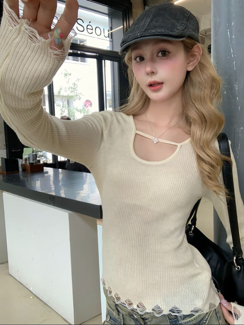 이른 가을 고유 한 Chic 작은 대중 디자인 고급 센스 슈퍼 잘 생긴 홀로우 아웃 술 몸매 가꾸기 핫걸 니트 긴 소매 맨위 상세 이미지 9