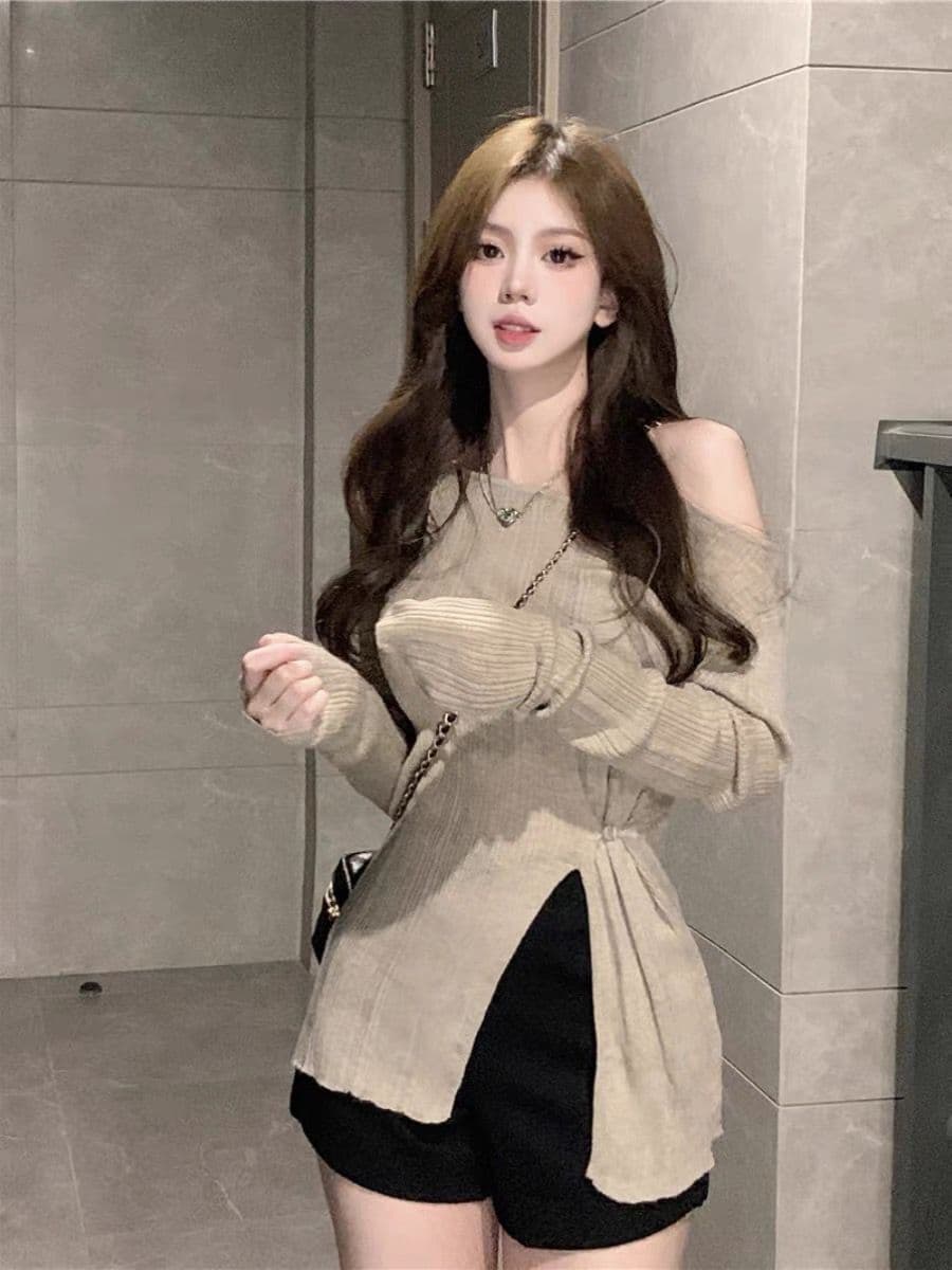 트임 오프숄더 대 네클라인 쇄골 만나는 니트 스웨터 여성 봄 가을 겨울 스웨터 고급 센스 달콤한 매운맛 낮은 네크라인 맨위 이미지 2