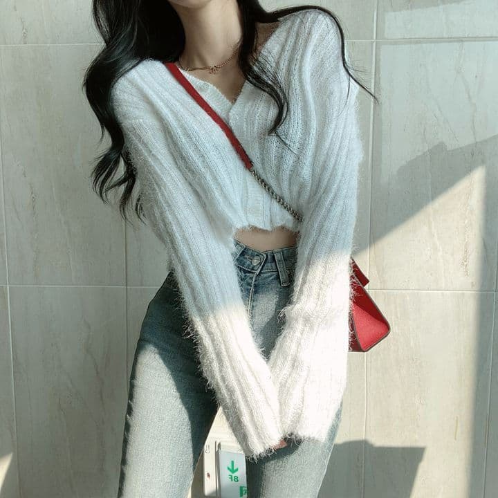 한국 chic 이른 가을 다용도 작은 대중 V넥 싱글 줄 버튼 보온 긴팔 쇼트 스타일 니트 오픈 가디건 부드러운 찹쌀 스웨터 여자 상세 이미지 24