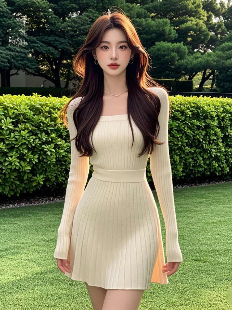 드레스 가을 의상 여자 2026 년 새로운 허리 수축 슬림해 보이는 품격 부드러운 빛 요리 한 쌀 살구 색상 긴팔 짧은 치마