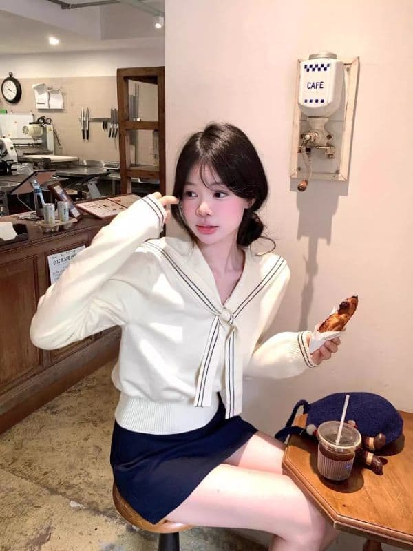 해군 칼라 숄 니트 스웨터 여성 2026 가을 새로운 학원 스타일 연령 감소 섹션 Chic 아름다운 품격 맨위