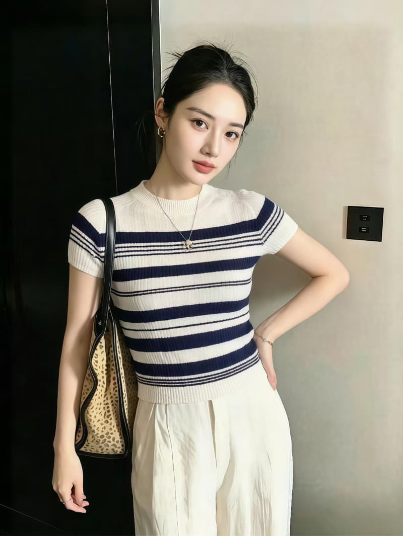 블루 화이트 스트라이프 반하이넥 디자인 센스 니트 블라우스 여성 여름 반팔 티셔츠 프랑스식 품격 오래된 돈 바람 맨위 상세 이미지 5