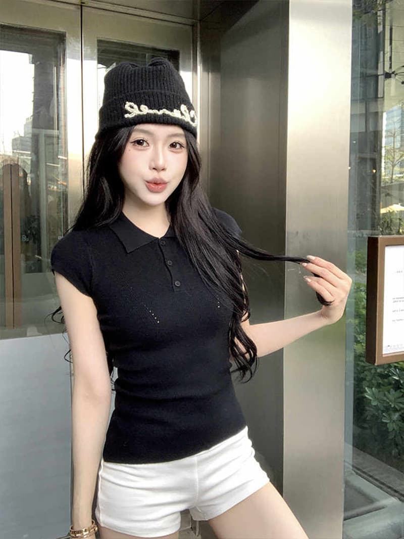 폴로 칼라 니트 반팔 티셔츠 여성 여름 2026 새로운 한 부서 몸매 가꾸기 슬림해 보이는 POLO 칼라 작은 날다 소매 맨위 트렌디 이미지 3