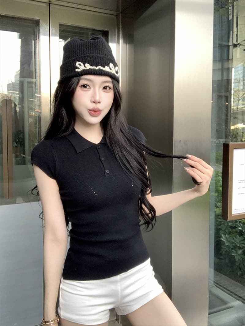 폴로 칼라 니트 반팔 티셔츠 여성 여름 2026 새로운 한 부서 몸매 가꾸기 슬림해 보이는 POLO 칼라 작은 날다 소매 맨위 트렌디 상세 이미지 8