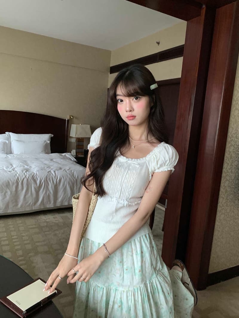 얼음 차가운 실크 워시 물 니트 반팔 여름 한 부서 품격 부드러운 슬림해 보이는 순수한 욕망 다용도 맨위 여성 이미지 3