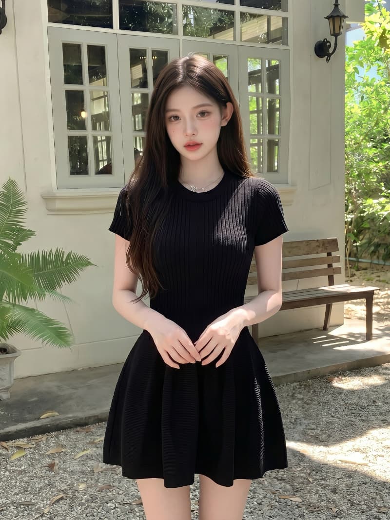 얼음 차가운 실크 허리 수축 니트 여성 드레스 여름 몸매 가꾸기 미니 스커트 슬림해 보이는 레트로 그는 벤 작은 검은 드레스 상세 이미지 3
