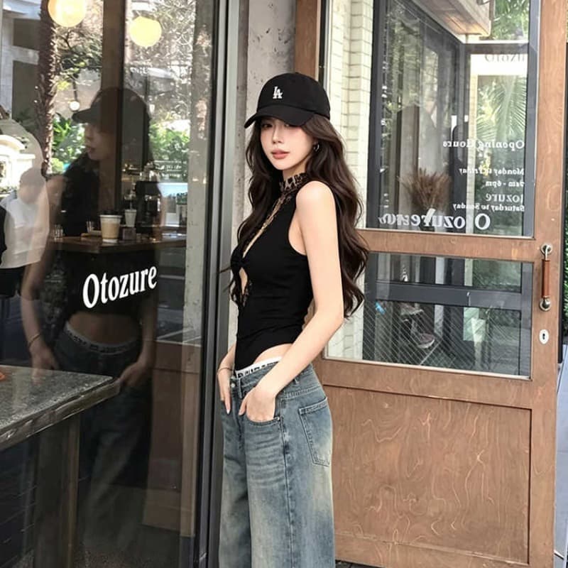 섹시함 핫걸 레이스 매듭 홀로우 아웃 민소매 올인원 조끼 여성 디자인 센스 디자인 센스 V넥 몸매 가꾸기 맨위 트렌디 이미지 5
