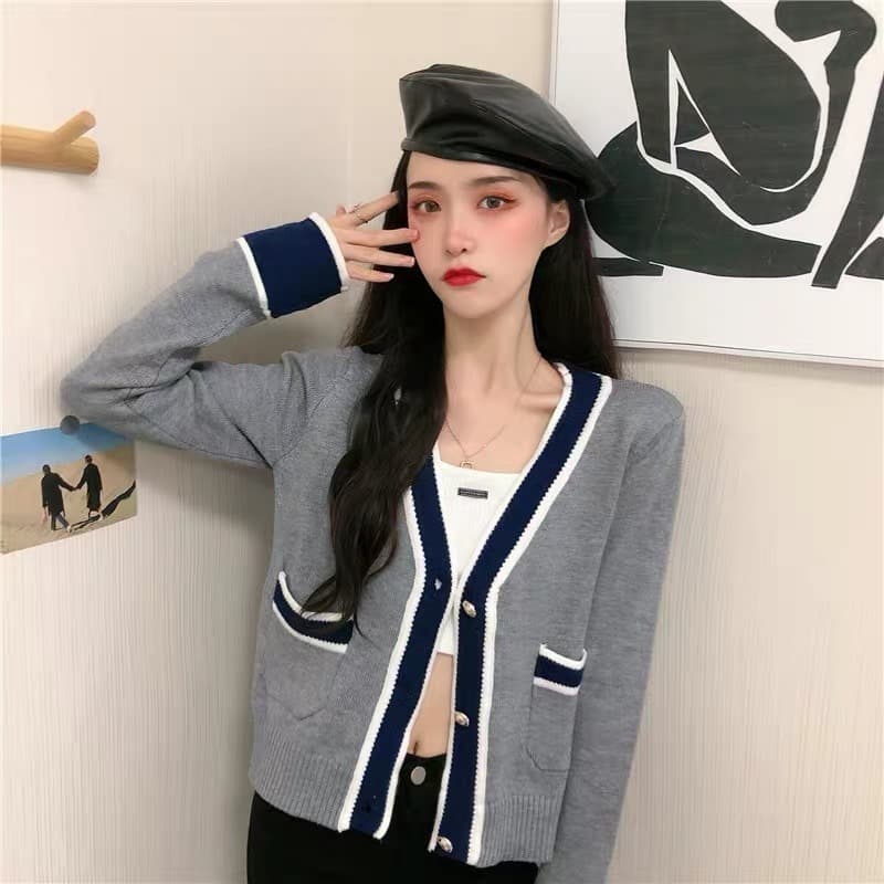 2026 작은 샤넬 스타일 프랑스식 명문 여성 품격 로얄 자매 패션 튀김 거리 느긋한 바람 배색 V넥 니트 오픈 가디건 여성 ins 상세 이미지 1