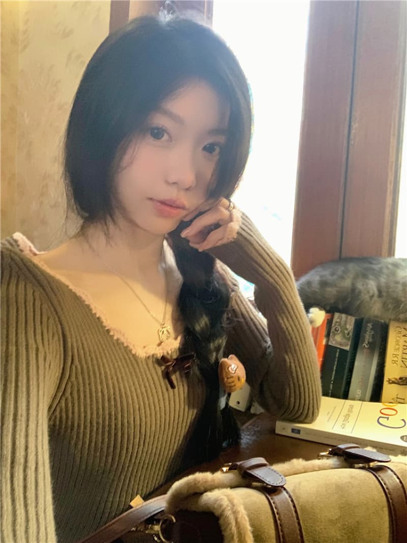 패키지 코어 실 달콤함 레이스 긴팔 니트 스웨터 여자 가을 새로운 나비 매듭 디자인 센스 몸매 가꾸기 맨위 상세 이미지 16