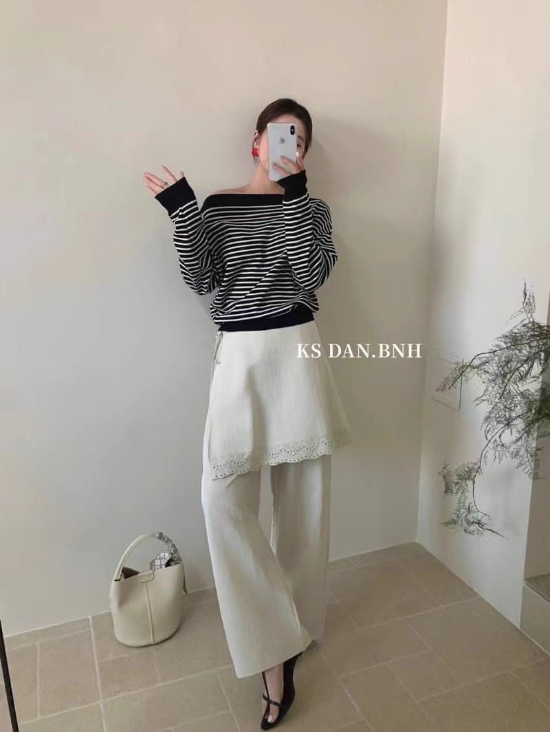 패키지 코어 실 느긋한 비스듬한 칼라 오프숄더 스트라이프 긴팔 니트 스웨터 여성 봄 가을 고급 센스 다용도 맨위 상세 이미지 4