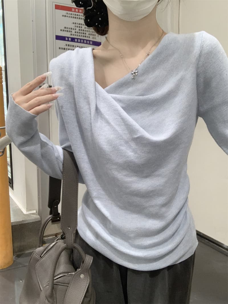 광저우 열세 개 여성 의류 고급 유럽 상품 오프숄더 흔들다 칼라 긴팔 니트 기본 셔츠 인사이드 잡아라. 의류 봄 가을 상세 이미지 4