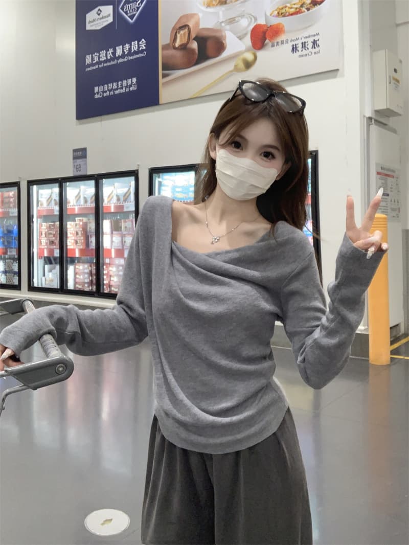 광저우 열세 개 여성 의류 고급 유럽 상품 오프숄더 흔들다 칼라 긴팔 니트 기본 셔츠 인사이드 잡아라. 의류 봄 가을 상세 이미지 12