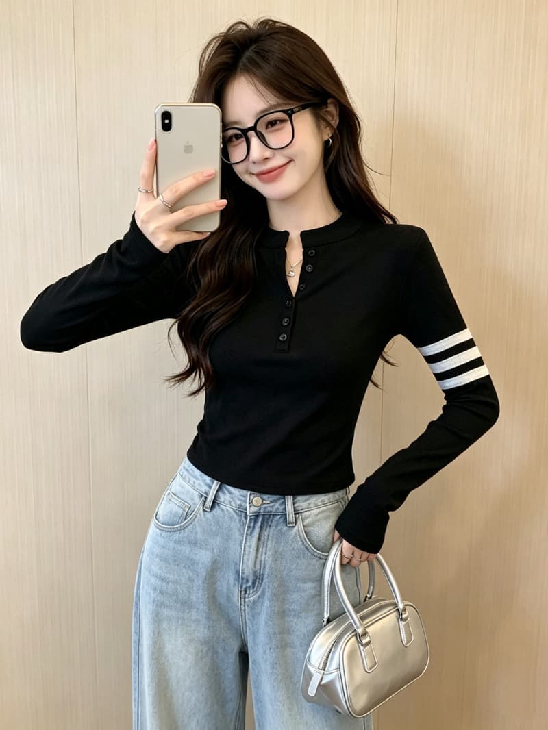 헨리 칼라 긴팔 작은 키 티셔츠 여성 2026 새로운 가을 몸매 가꾸기 슬림해 보이는 한 부서 디자인 센스 쇼트 스타일 맨위