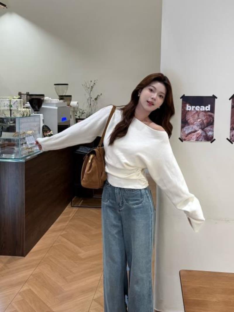 패키지 코어 실 느긋한 비스듬한 칼라 오프숄더 니트 스웨터 여성 가을 디자인 센스 허리 수축 단추 배트윙 소매 맨위 상세 이미지 2