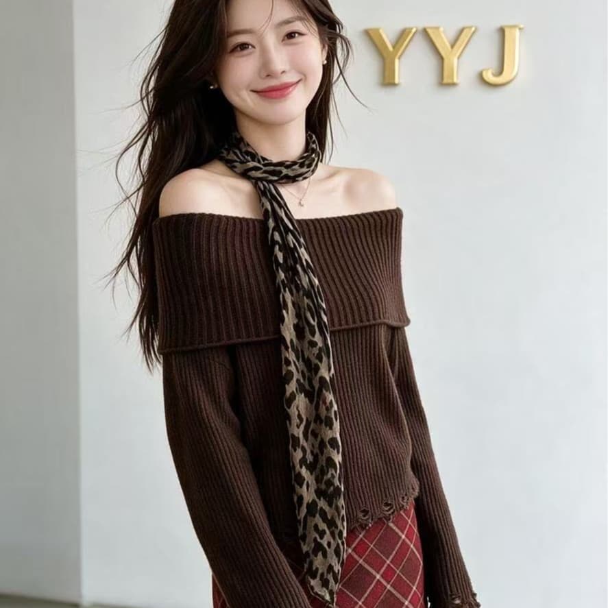 경기 레오파드 무늬 스카프 오프숄더 니트 맨위 여성 찢어진 부분 거친 가장자리 핫걸 오프숄더 가을 긴팔 스웨터 이미지 5